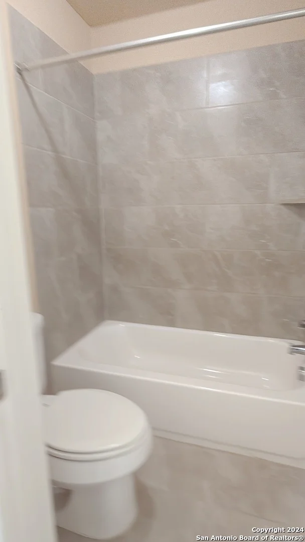 Photo of 8411 PUENTE