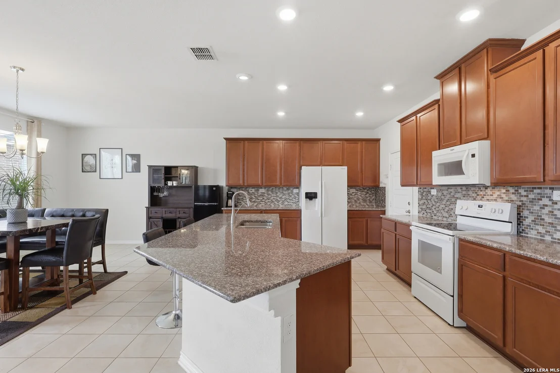 Photo of 318 COLONIAL BLF