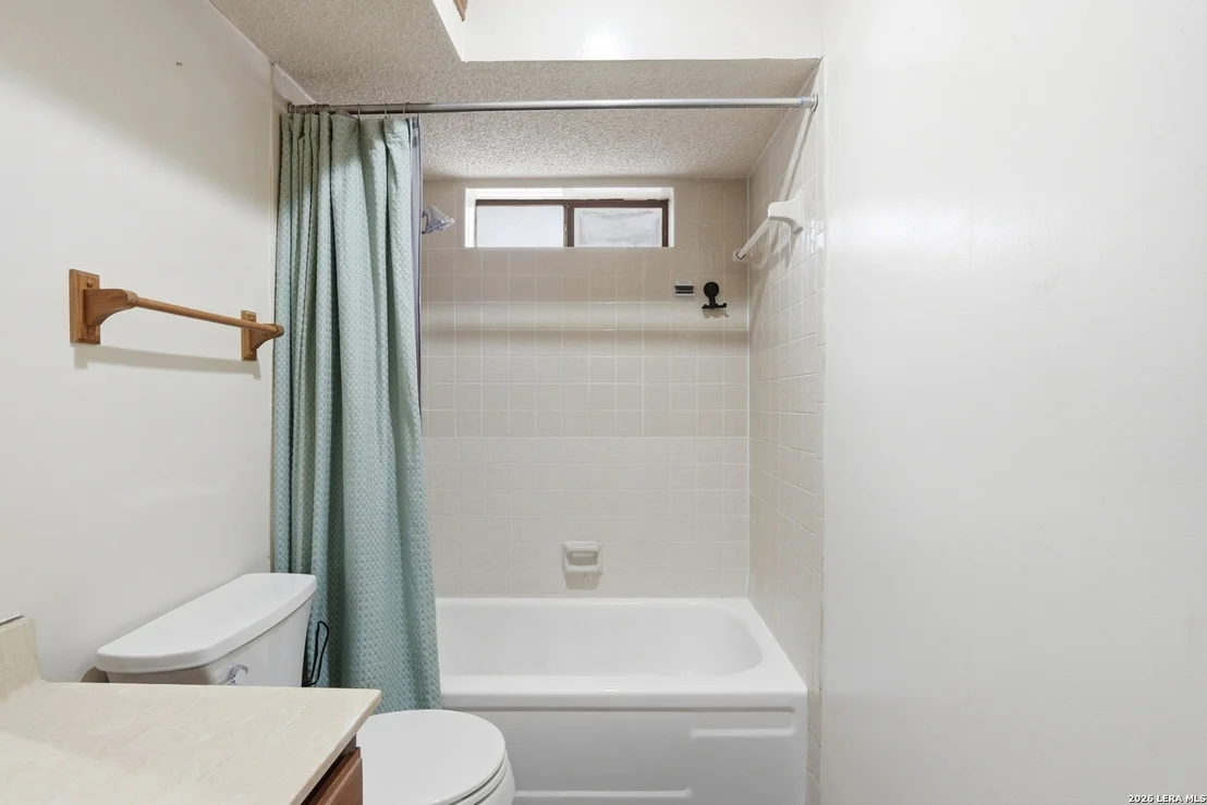 Photo of Unit 270 at 8633 Datapoint Dr