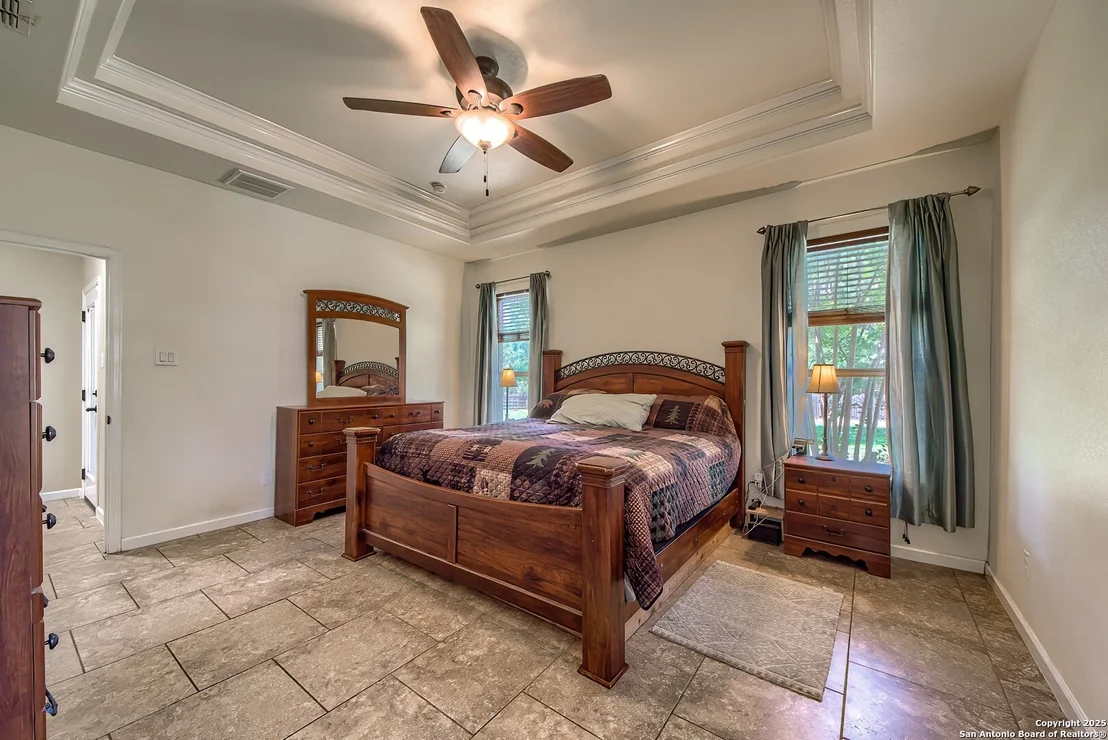 Photo of 141 Circle Six