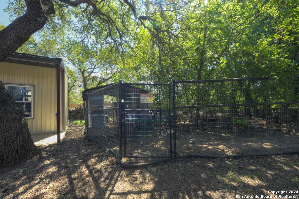 Photo of 172 LAKE FRONT DR