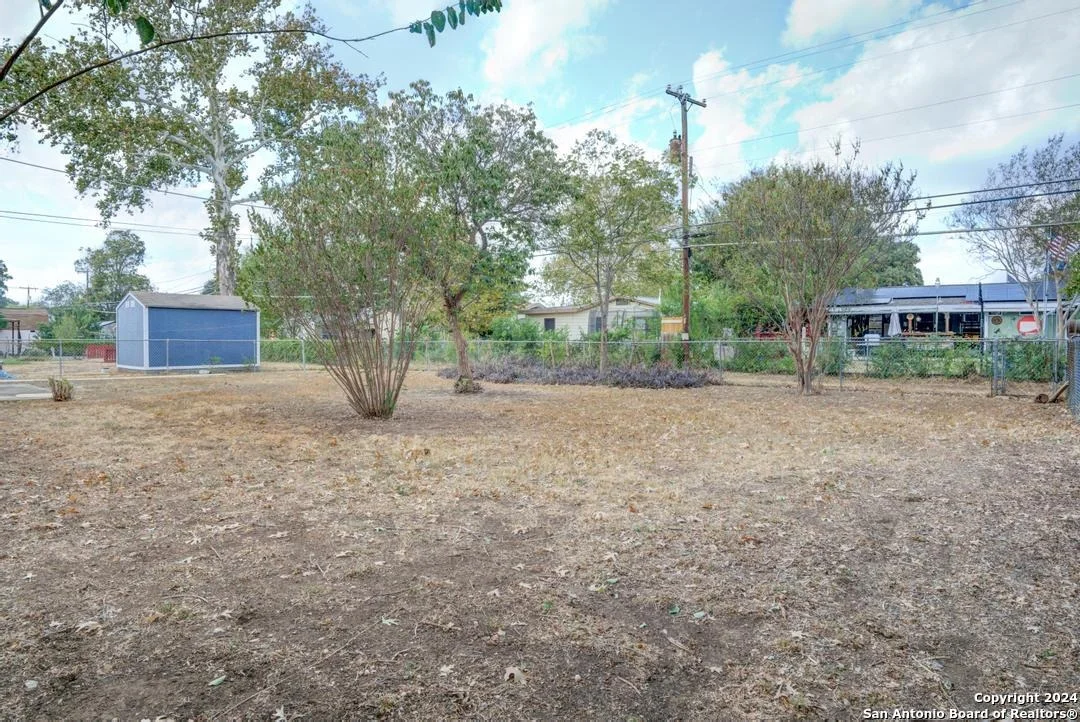 Photo of 375 Nash Blvd