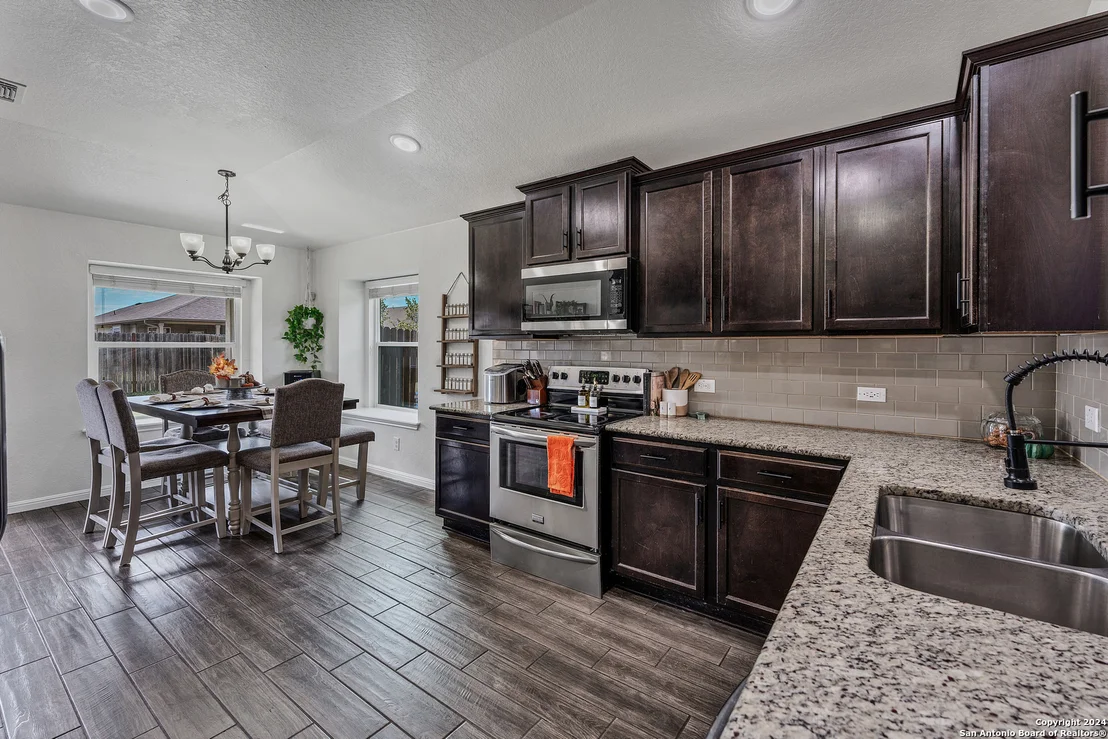 Photo of 2300 LIGHTHOUSE DR