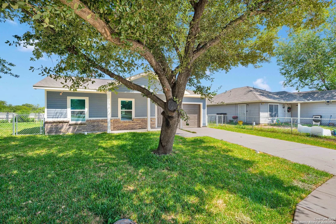 Photo of 311 VILLA ROSA