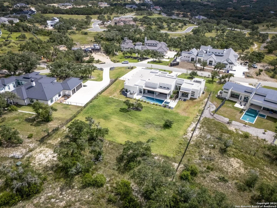Photo of 25907 Morhiss Pt