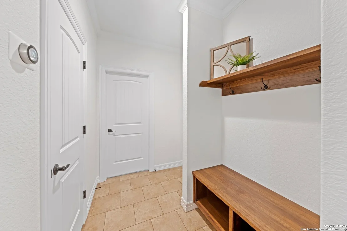 Photo of 154 Lake View Dr
