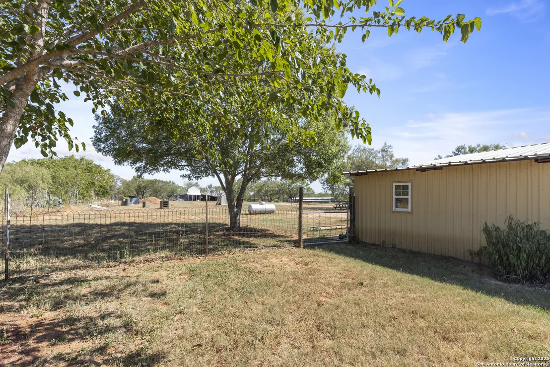 Photo of 944 County Road 769