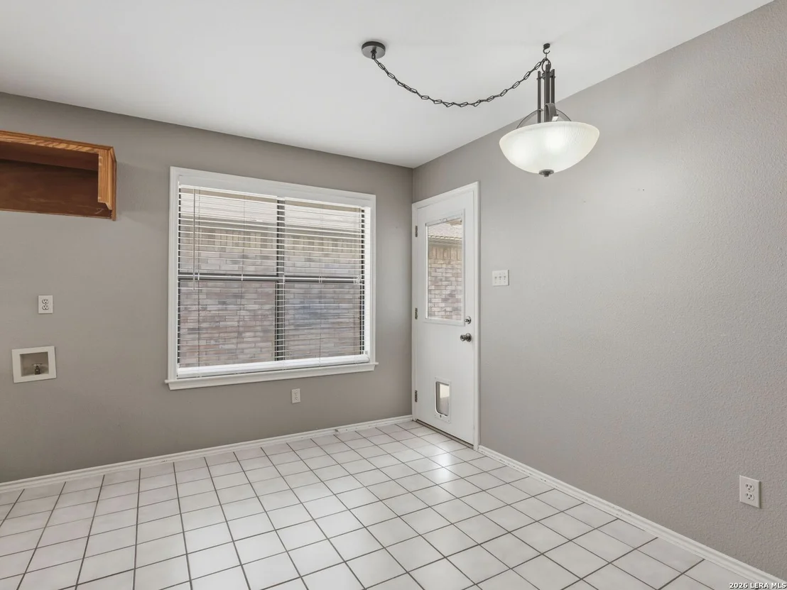 Photo of 526 Riverside Dr