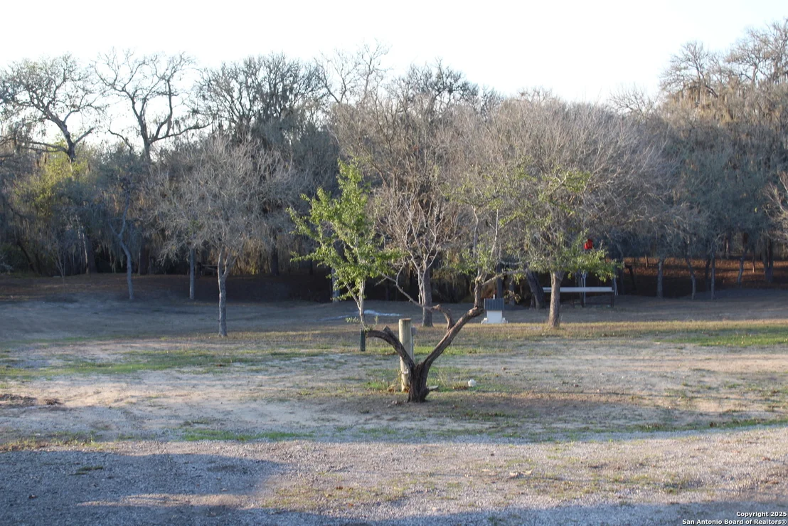 Photo of 123 Choke Canyon Estates