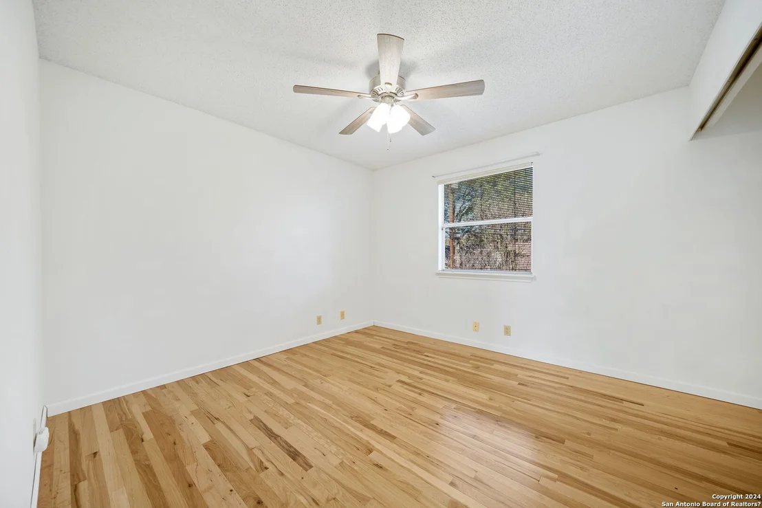 Photo of 14006 WOODSTREAM