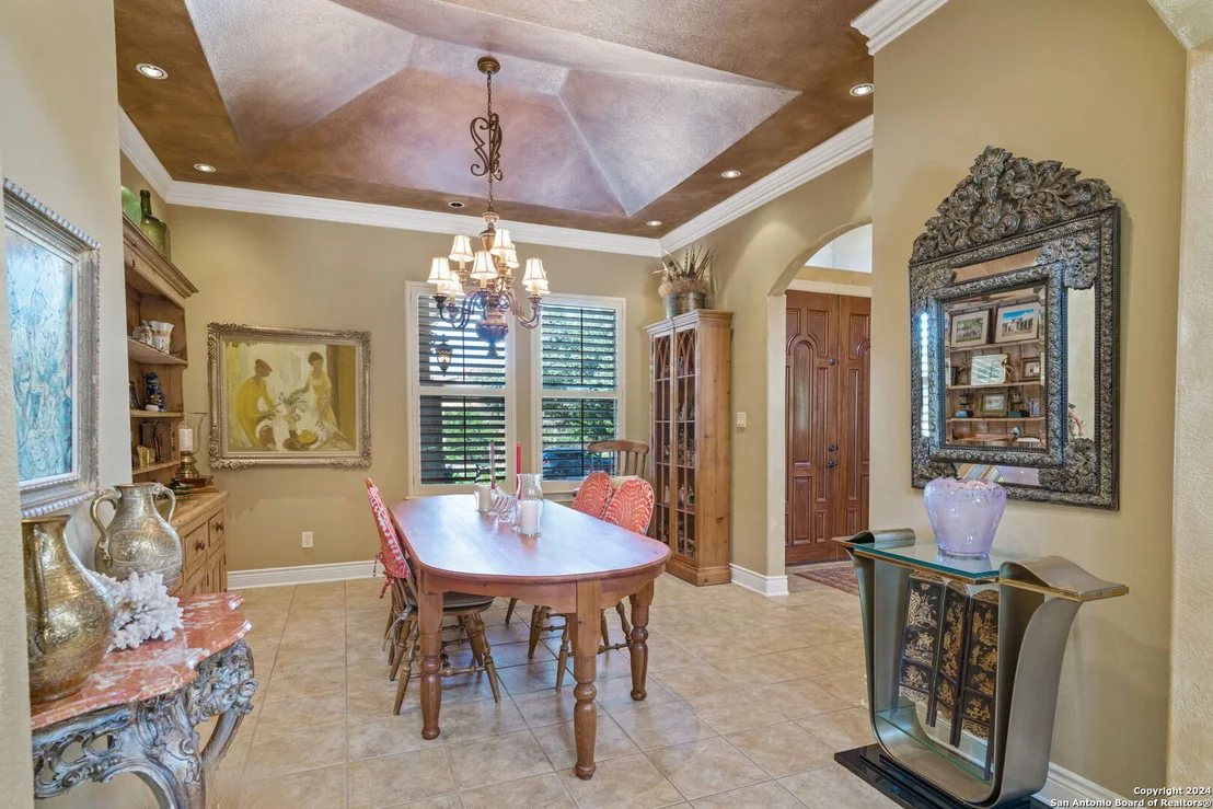 Photo of 24910 ESTANCIA CIR