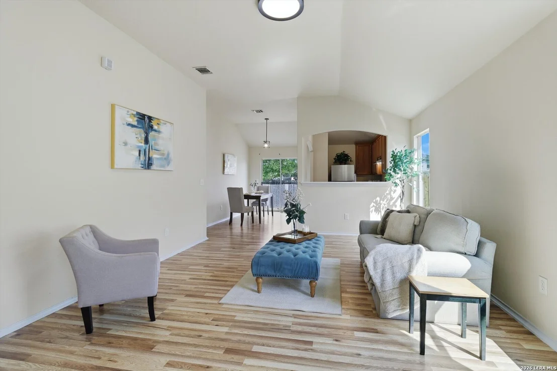 Photo of 7422 Copper Cliff