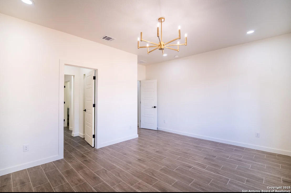 Photo of 15125 norvell