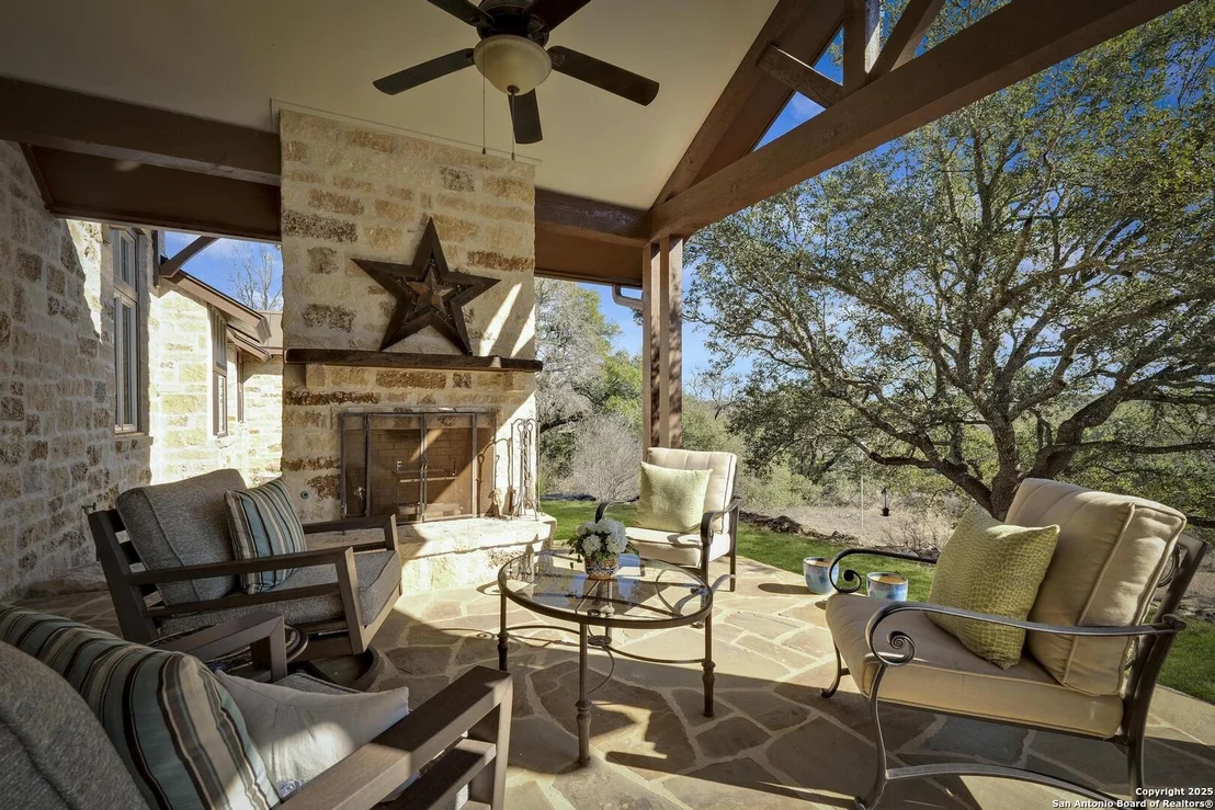Photo of 107 LEGACY POINTE