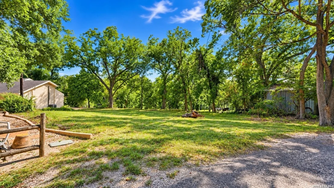 Photo of 2152 Valley Dr