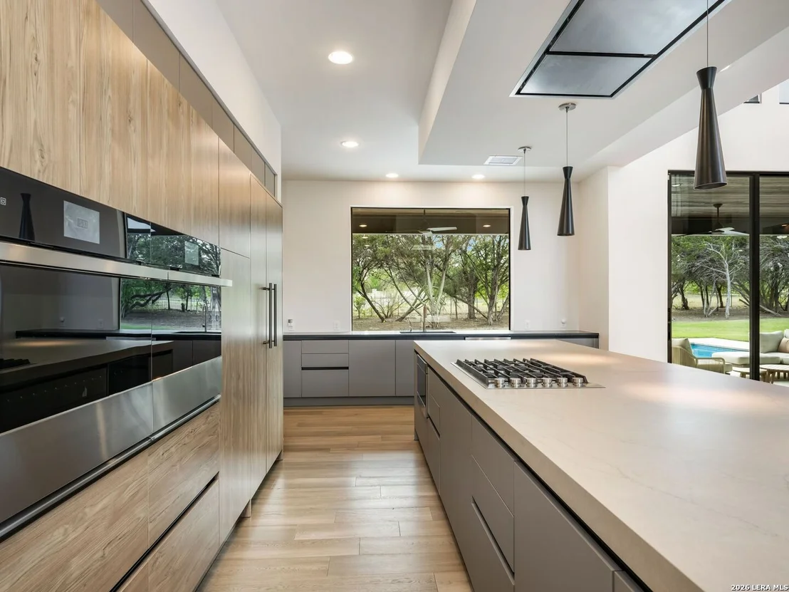 Photo of 211 Wellesley Hill