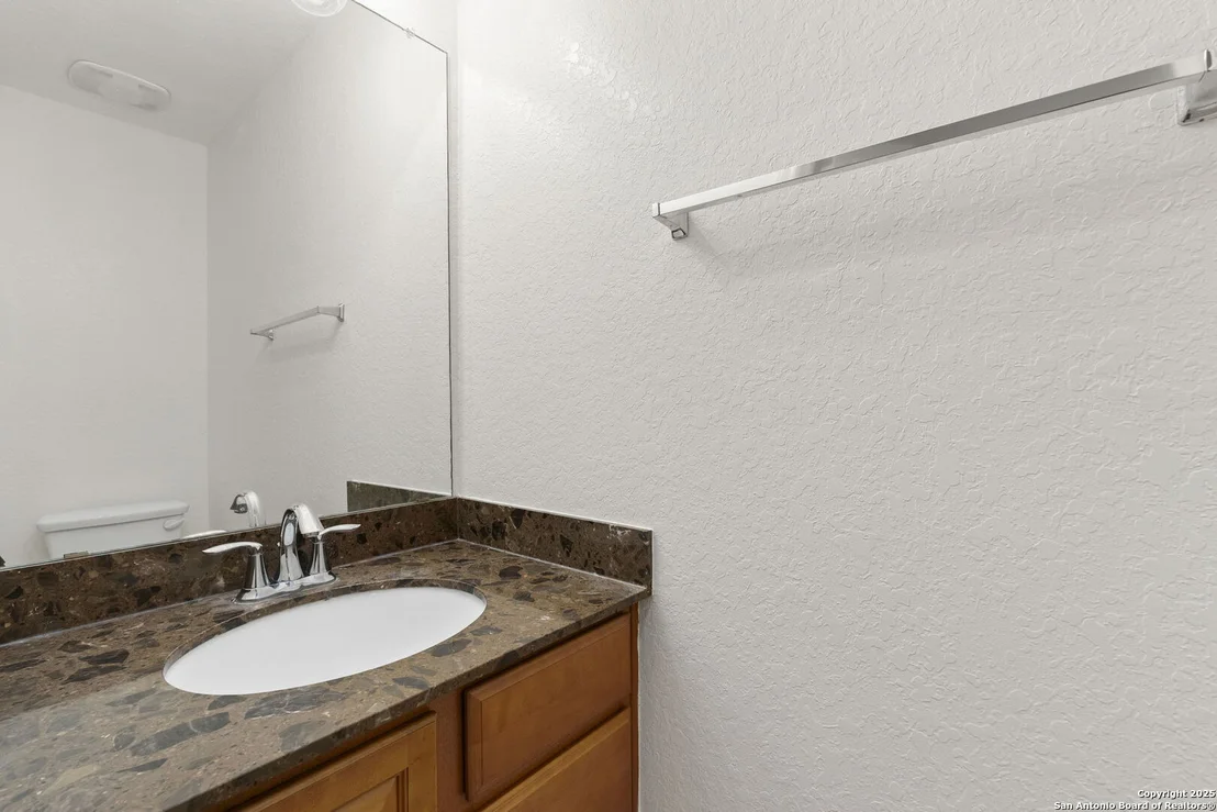 Photo of 3909 Legend Pond