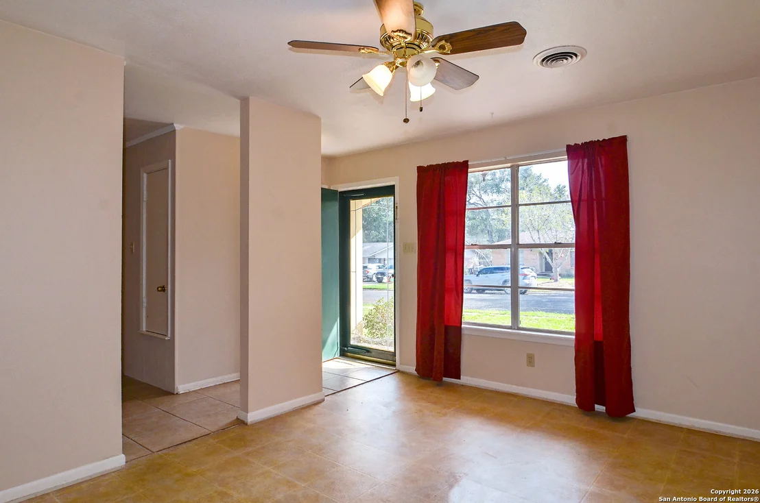Photo of 1407 Mockingbird Lane