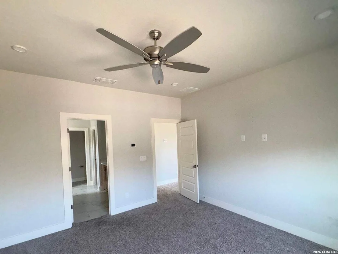 Photo of 7164 Walkers Loop