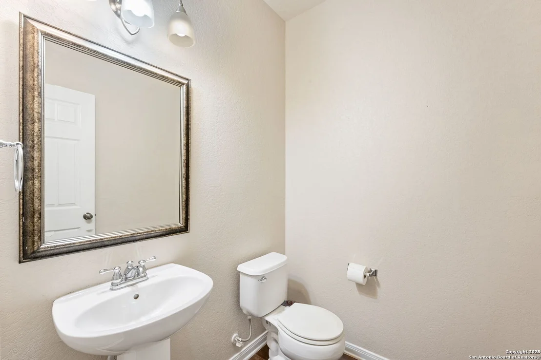 Photo of 204 Lone Star