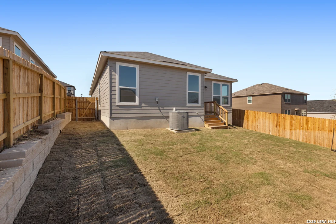 Photo of 5122 BRISCOE BLUFF