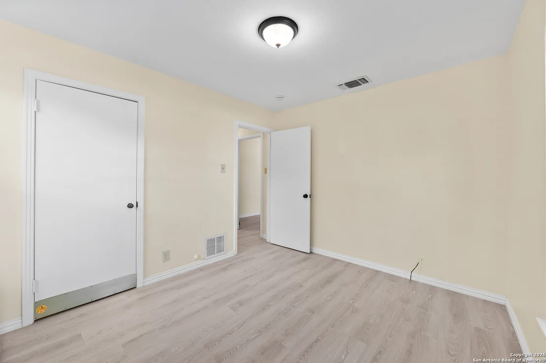 Photo of 126 CREATH PL