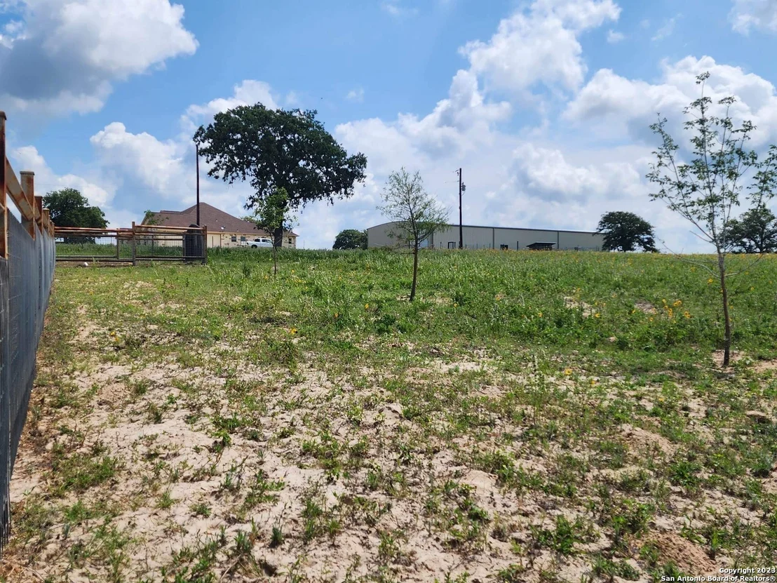 Photo of 1208 COUNTY ROAD 317