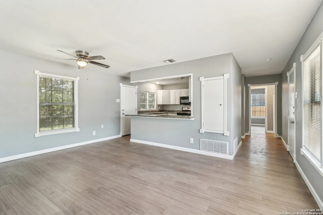 Photo of 2415 Spicewood