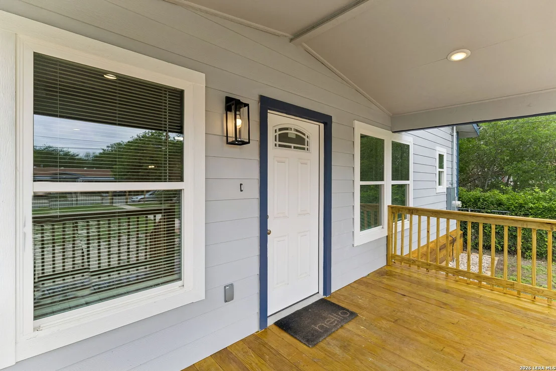 Photo of 426 IKE ST