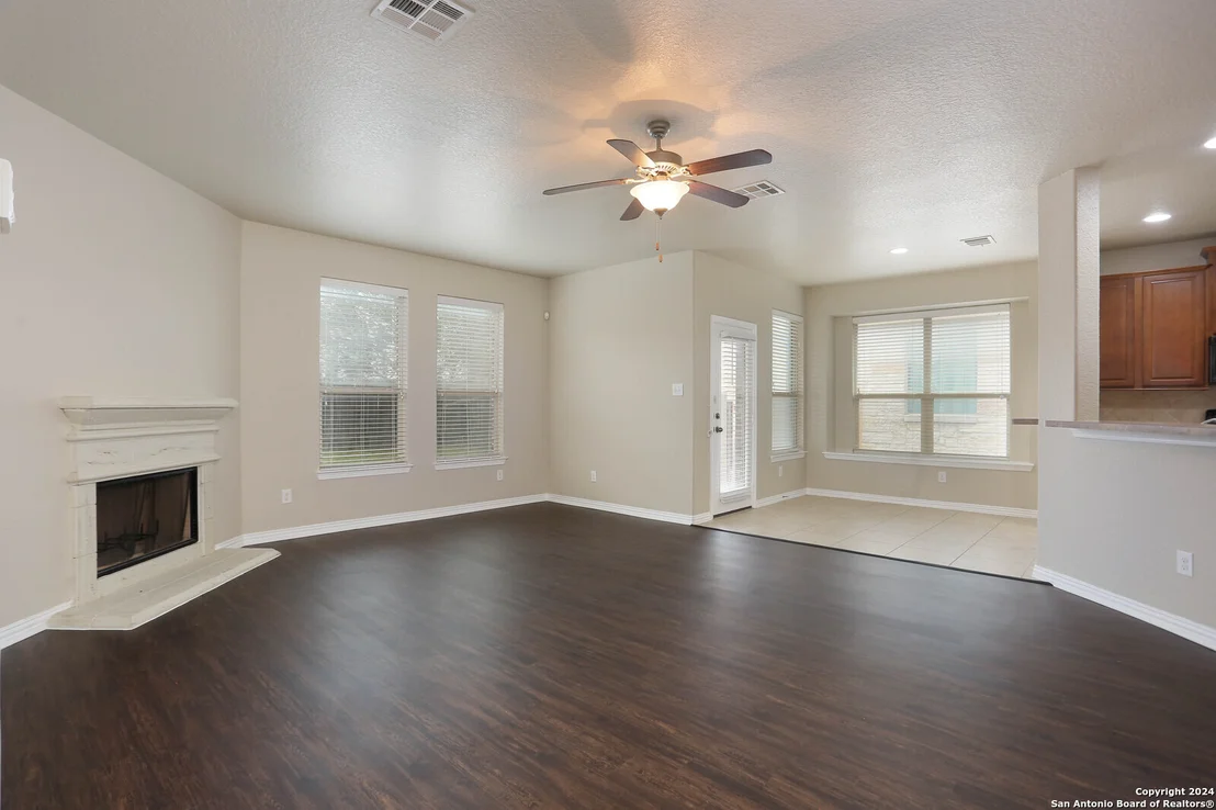 Photo of 526 Point Meadows