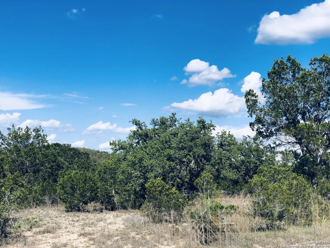Photo of 1020 Cliff Circle