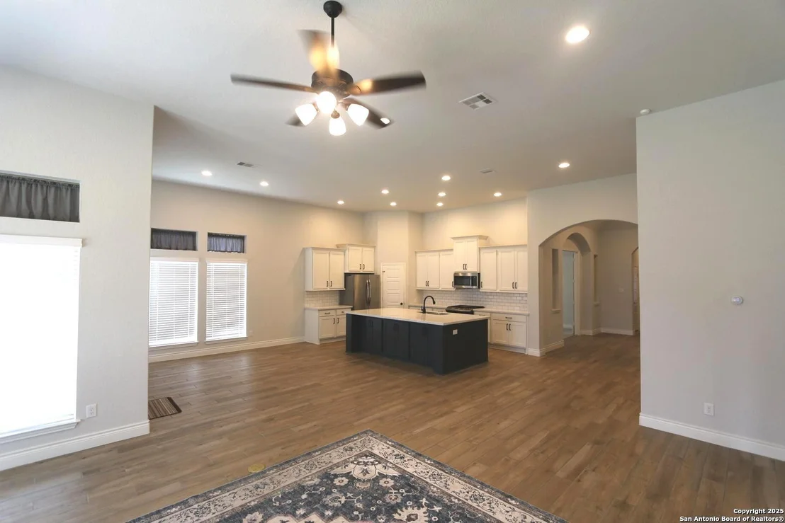 Photo of 2965 GROVE WAY