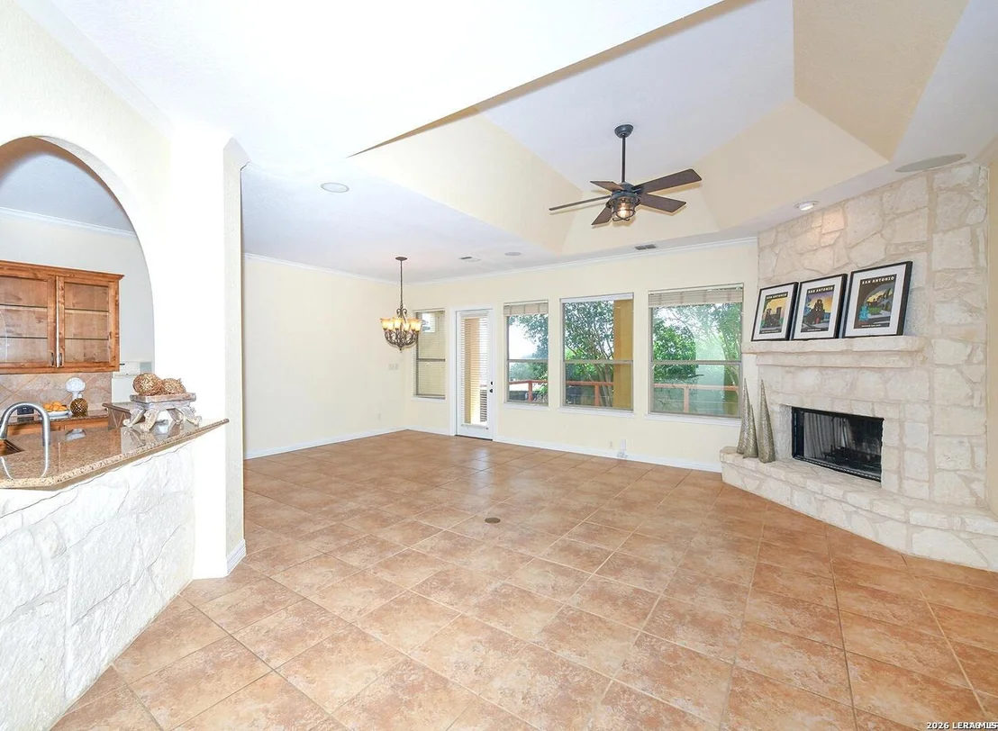 Photo of 2518 Huebner Park