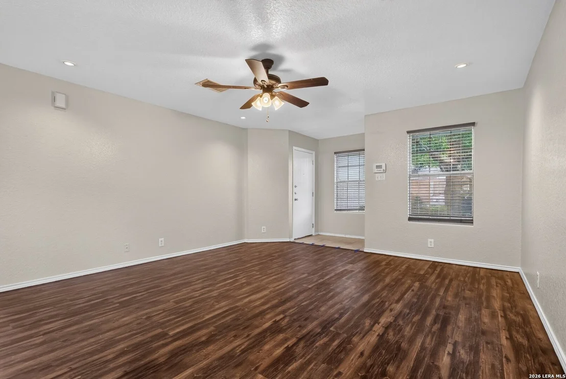 Photo of 9 Brieley