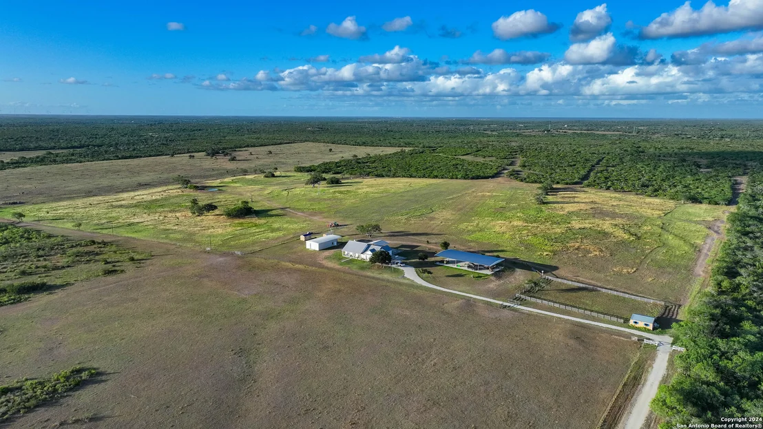 Photo of 6402 County Road 345