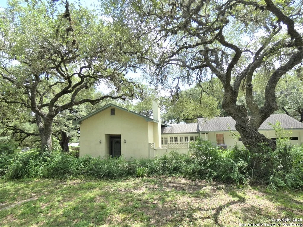Photo of 52 Encino Loma