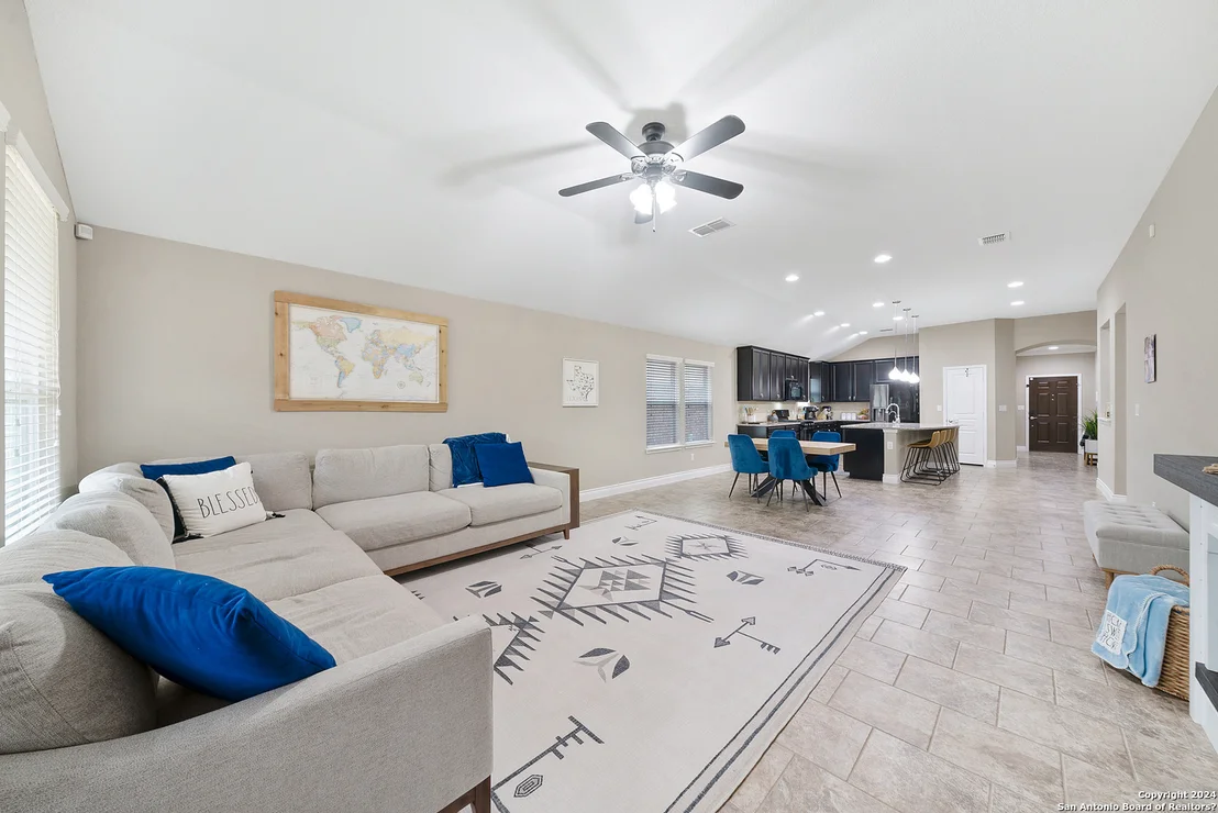 Photo of 12832 LAUREL BRUSH