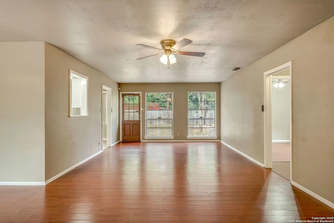 Photo of 6915 FOREST GRV