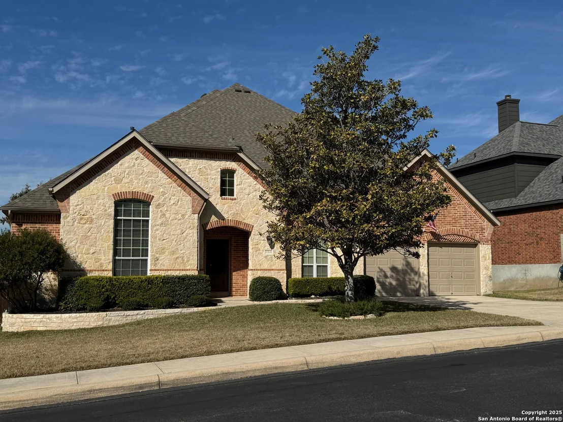 Photo of 3319 MONARCH