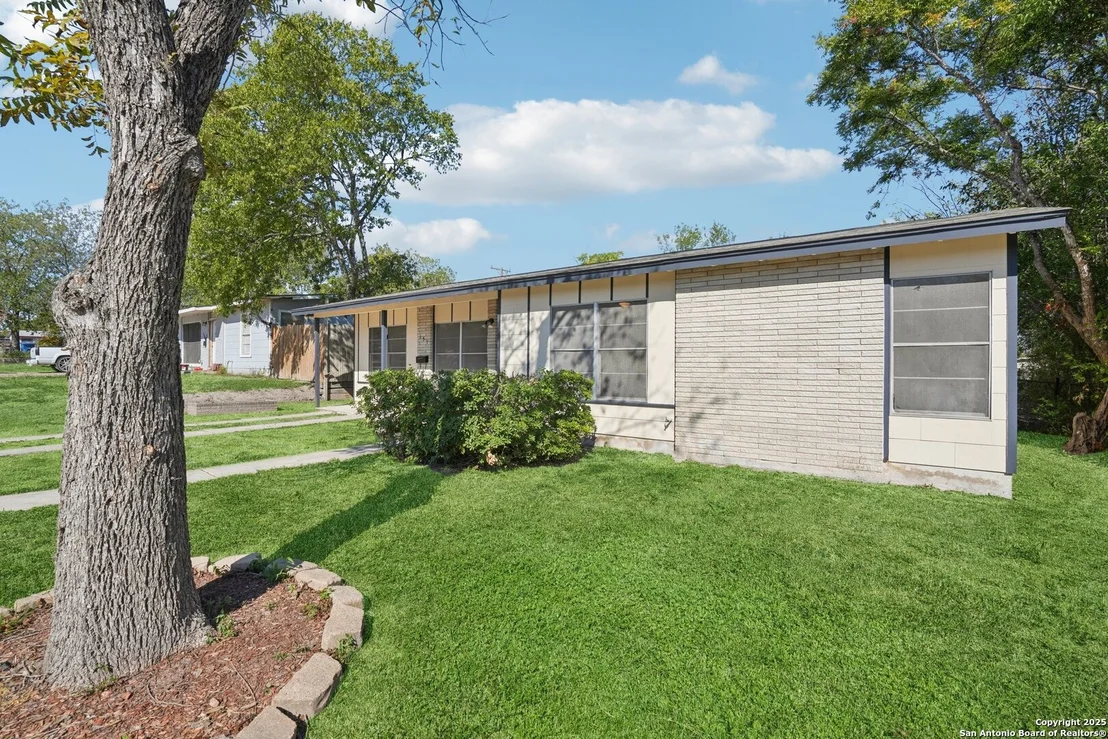 Photo of 151 Trudell