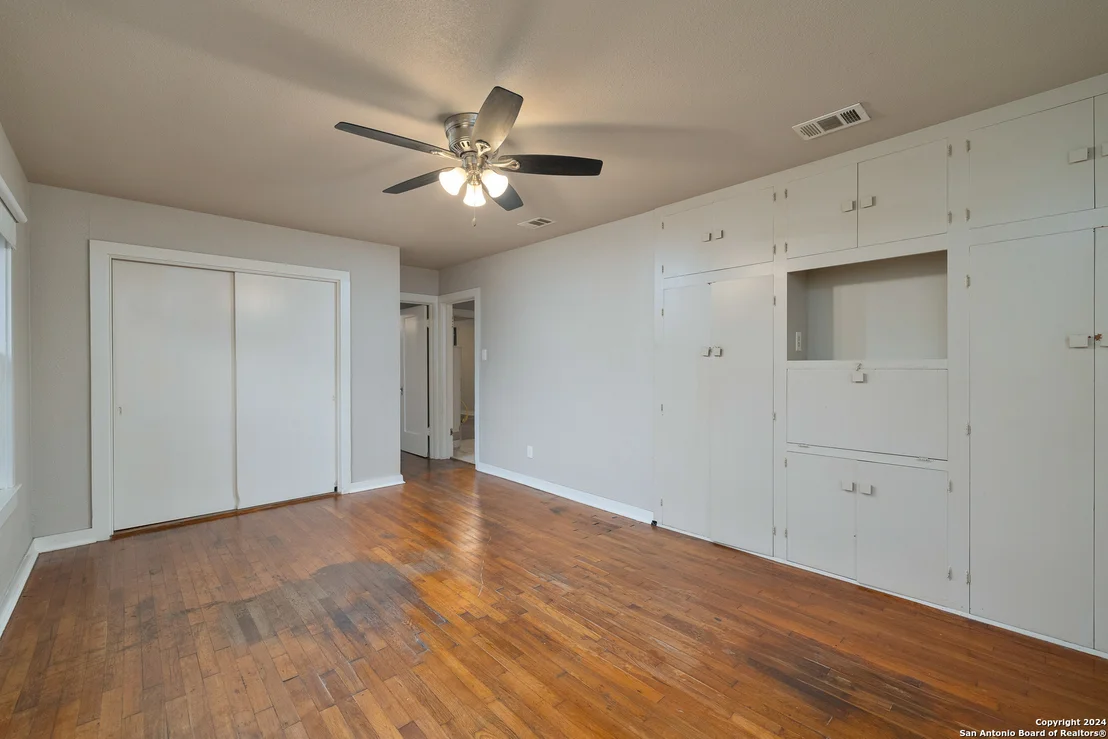 Photo of 810 Elm