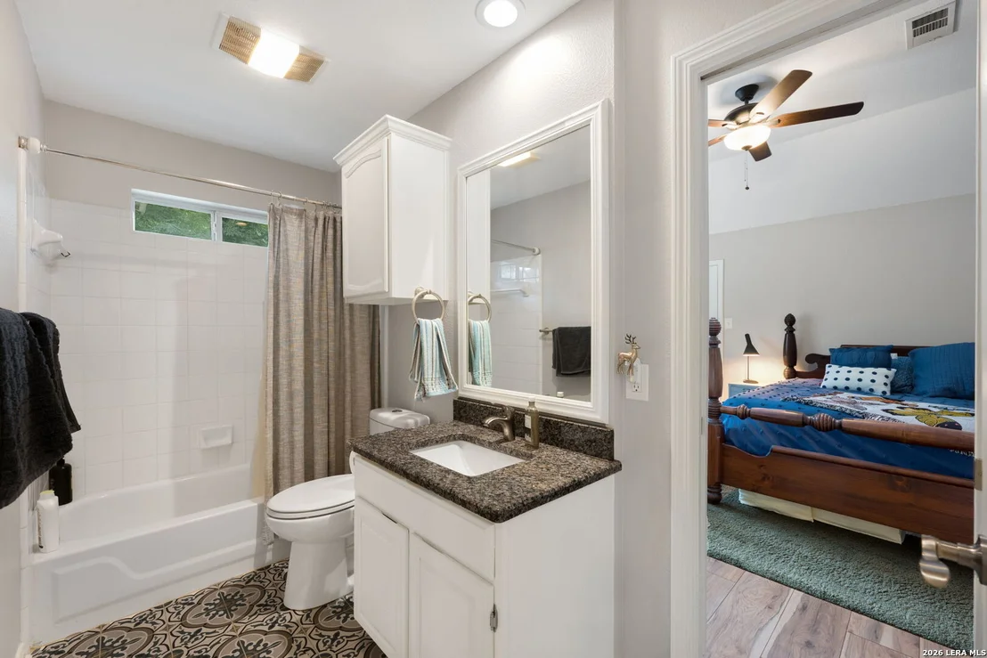 Photo of 15015 OAK BRIAR