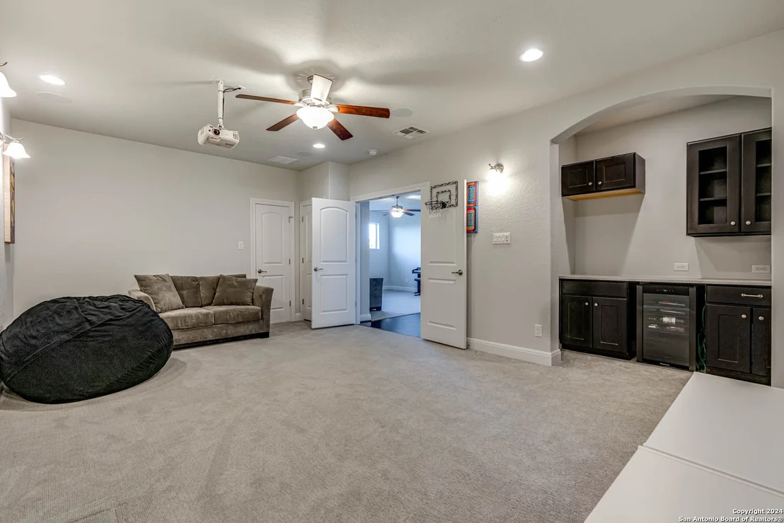 Photo of 17814 HILLSEDGE