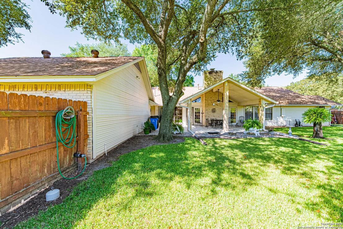 Photo of 729 Heritage Dr