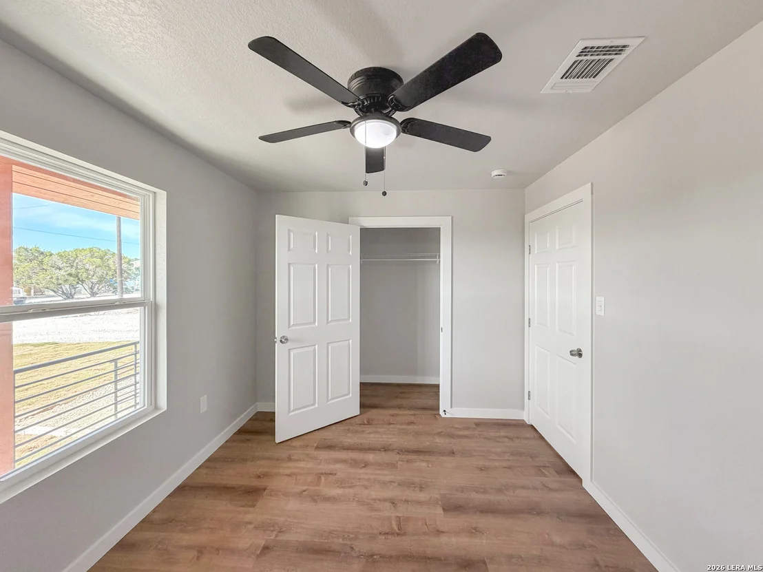 Photo of 1155 Southline