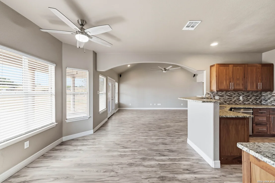Photo of 353 BIG OAK DR