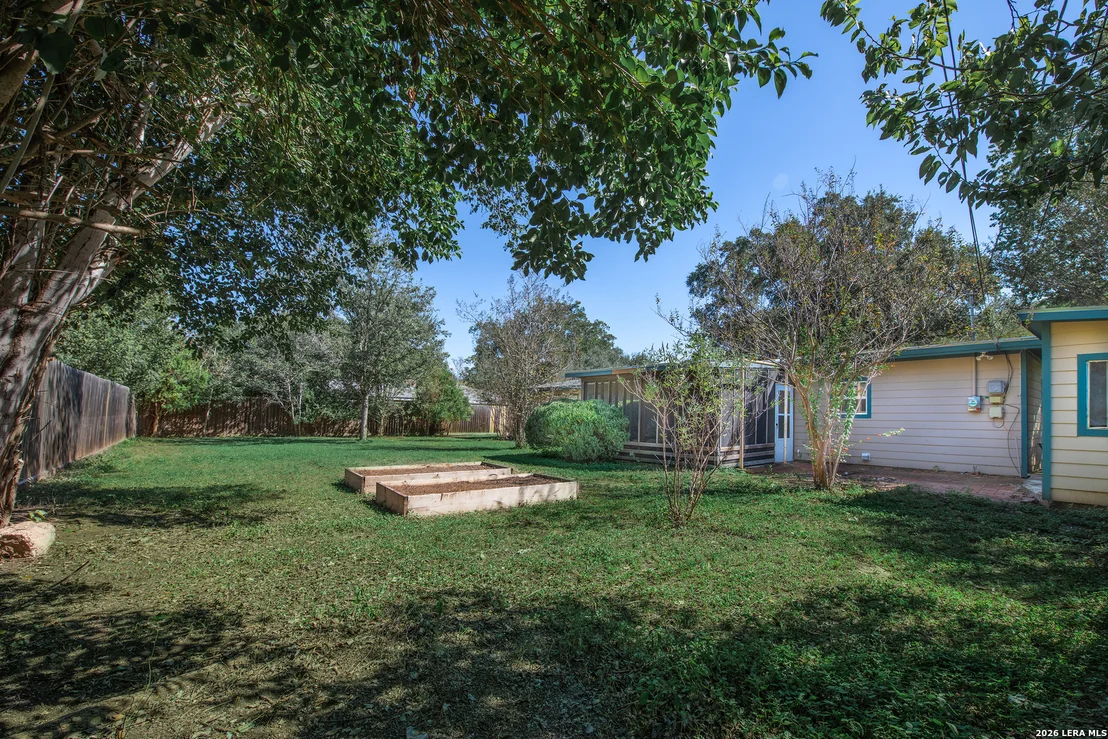 Photo of 1422 Mockingbird