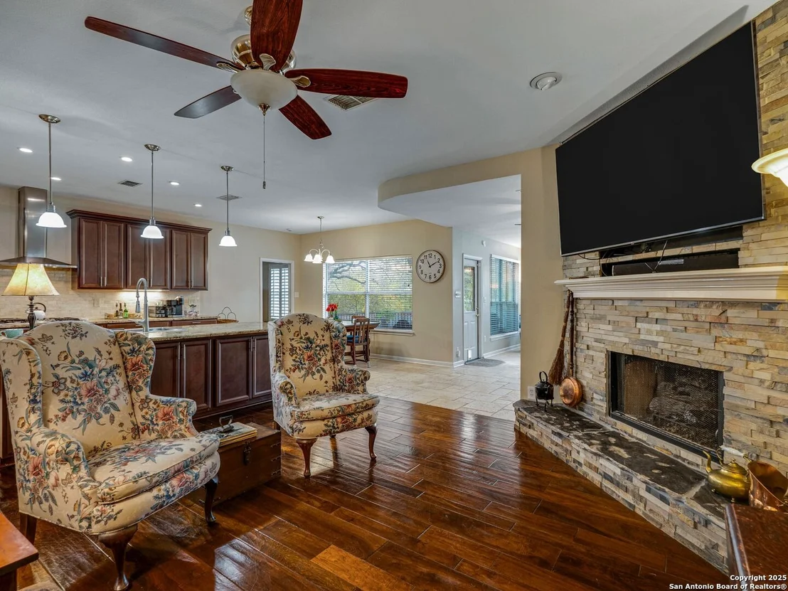 Photo of 15415 Steves Run