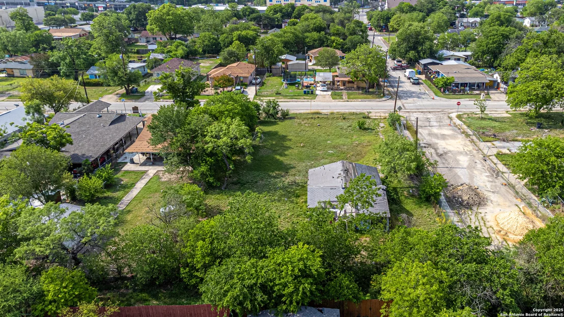 Photo of 239 McCauley Blvd
