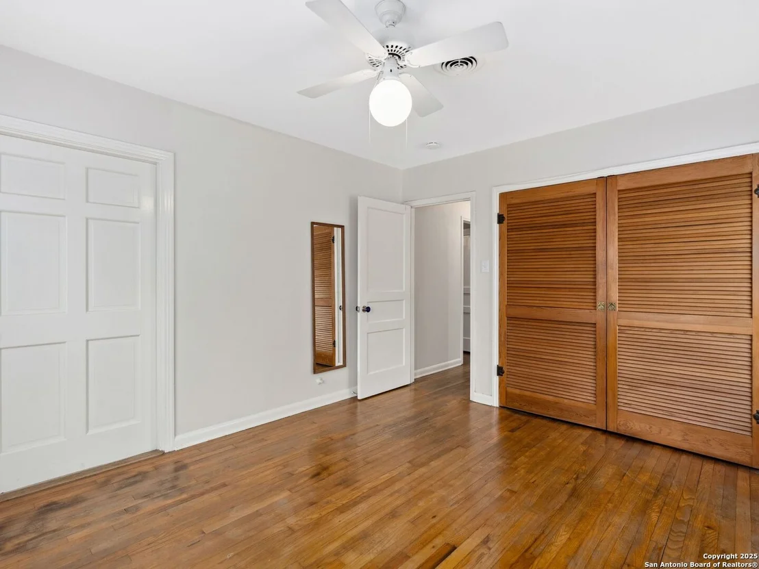Photo of 329 Irvington